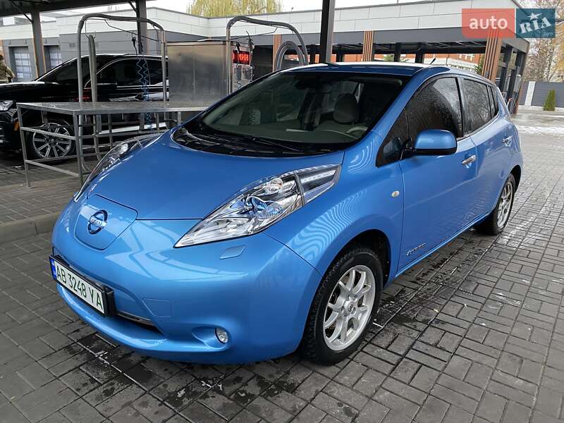 Хэтчбек Nissan Leaf 2012 в Черкассах