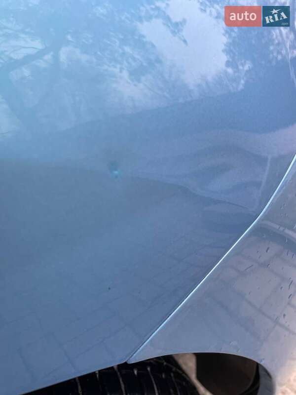 Хэтчбек Nissan Leaf 2011 в Днепре