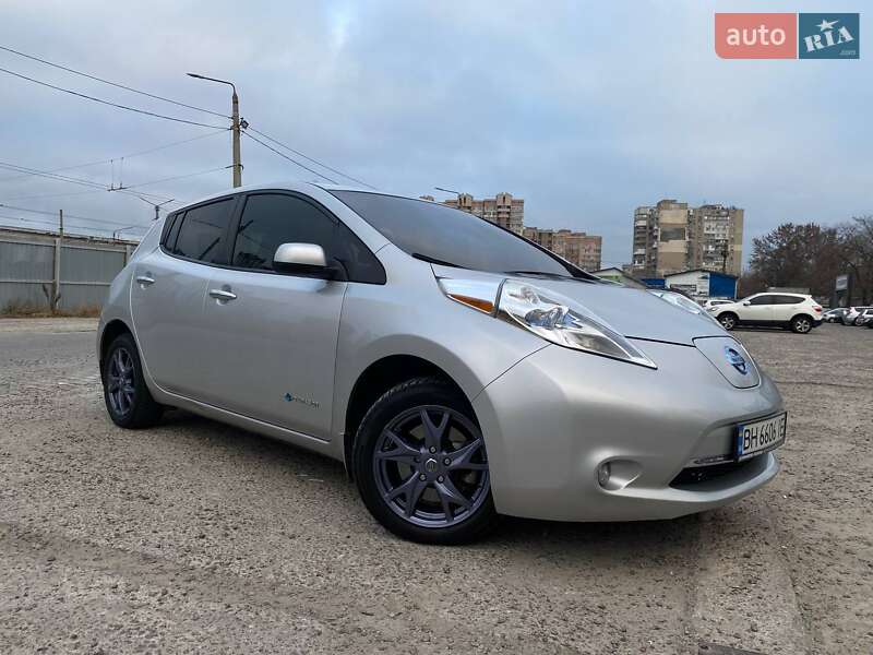 Nissan Leaf 2014
