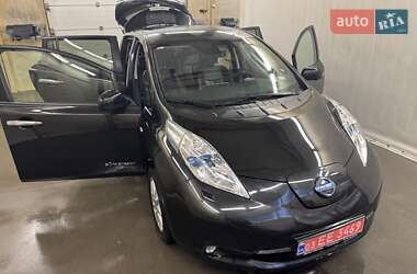 Хэтчбек Nissan Leaf 2017 в Хмельницком