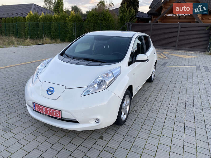 Хэтчбек Nissan Leaf 2016 в Стрые