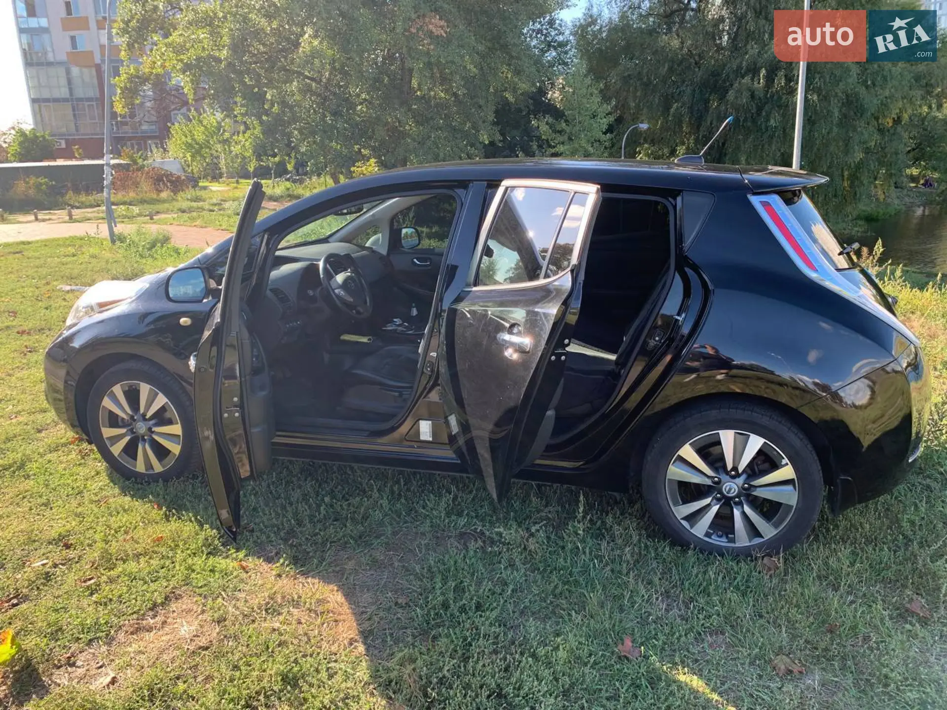 2014 Nissan Leaf - мініатюра 6