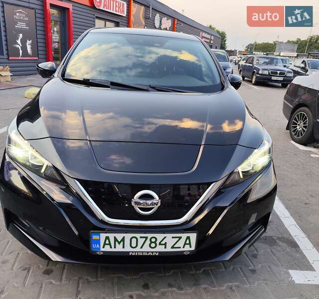 Хетчбек Nissan Leaf 2018 в Житомирі