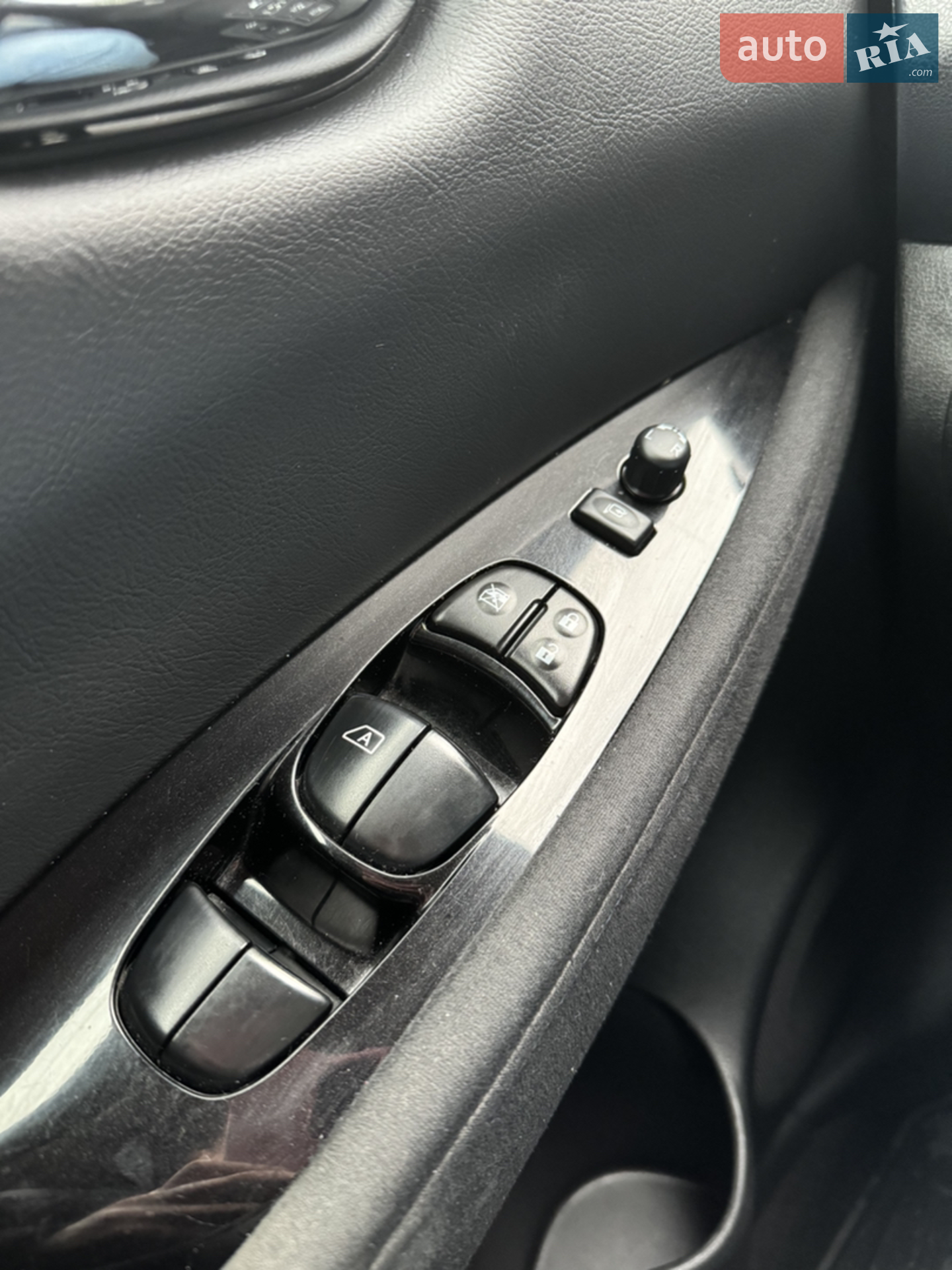 2013 Nissan Leaf - мініатюра 31