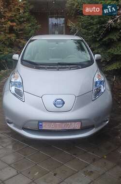 Хетчбек Nissan Leaf 2012 в Миколаєві