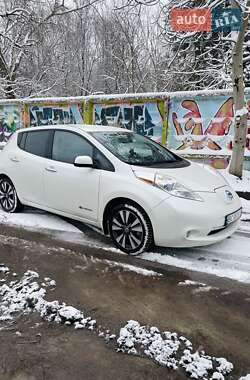 Хэтчбек Nissan Leaf 2014 в Львове