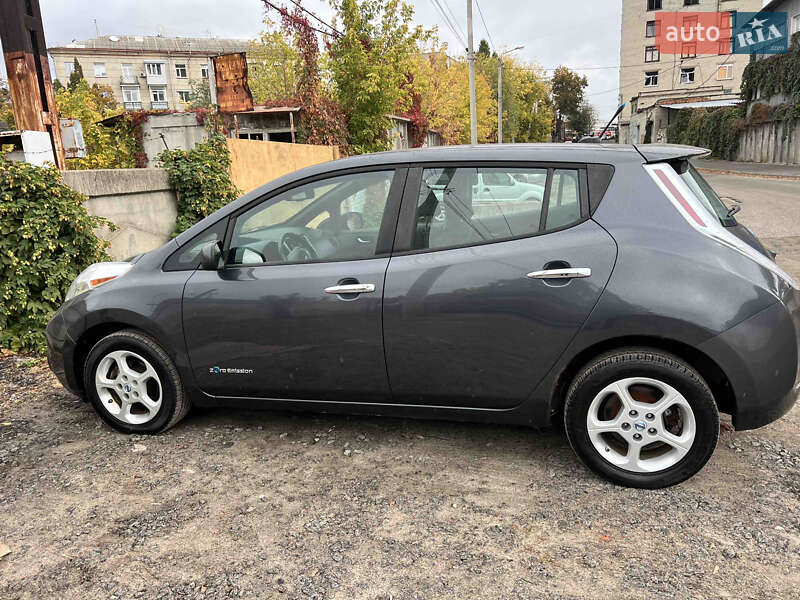 Хетчбек Nissan Leaf 2013 в Харкові