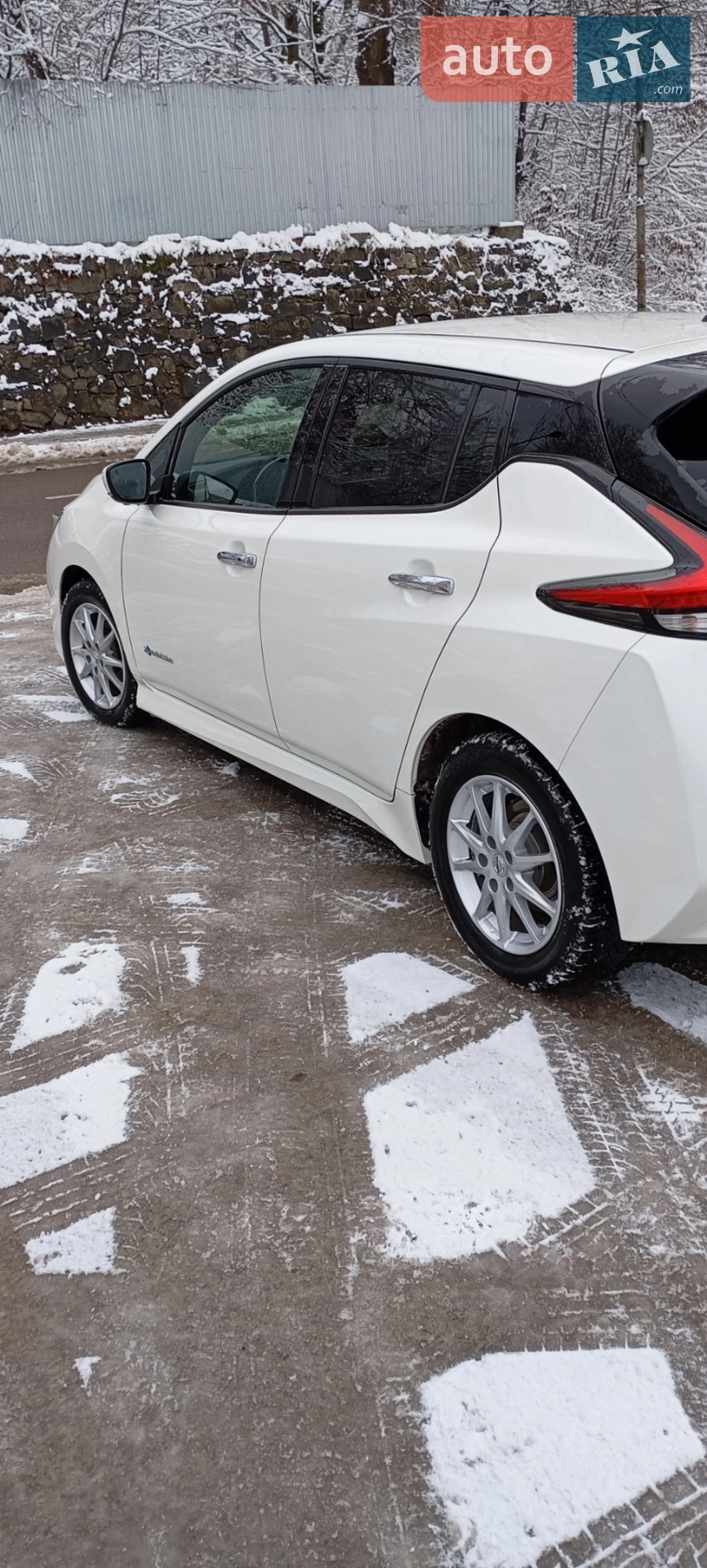 2017 Nissan Leaf - мініатюра 21