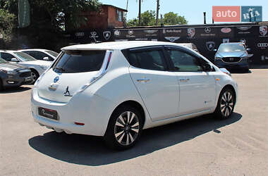 Хэтчбек Nissan Leaf 2015 в Черновцах