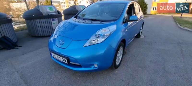 Хэтчбек Nissan Leaf 2012 в Кривом Роге