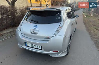 Хетчбек Nissan Leaf 2015 в Одесі