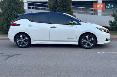 Хетчбек Nissan Leaf 2018 в Києві