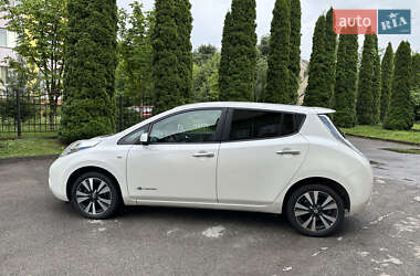 Хетчбек Nissan Leaf 2014 в Івано-Франківську