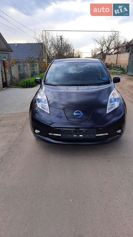 Хетчбек Nissan Leaf 2013 в Одесі