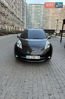 Хетчбек Nissan Leaf 2014 в Одесі