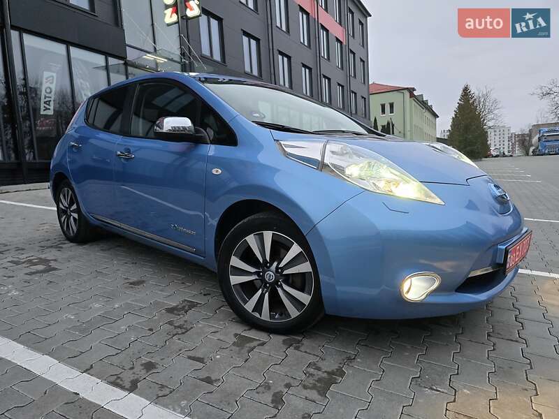 Хетчбек Nissan Leaf 2013 в Львові