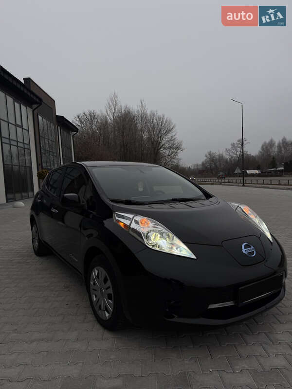 Хетчбек Nissan Leaf 2015 в Тернополі