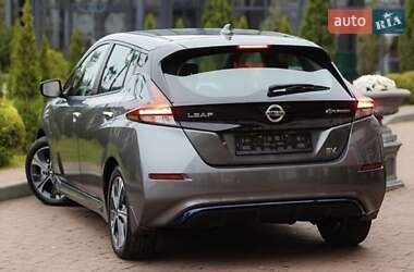 Хэтчбек Nissan Leaf 2021 в Киеве