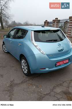 Хетчбек Nissan Leaf 2014 в Ніжині