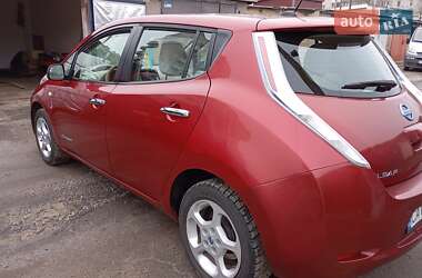 Хетчбек Nissan Leaf 2011 в Умані