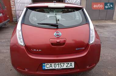 Хетчбек Nissan Leaf 2011 в Умані