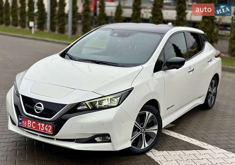 Хетчбек Nissan Leaf 2018 в Києві