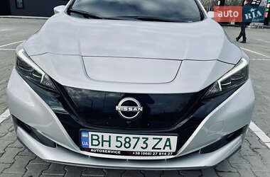 Хетчбек Nissan Leaf 2022 в Одесі