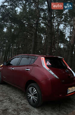 Хетчбек Nissan Leaf 2015 в Сумах