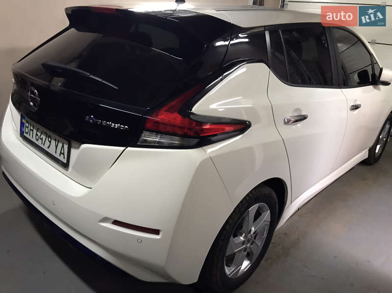 Хетчбек Nissan Leaf 2020 в Одесі