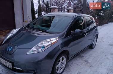 Хэтчбек Nissan Leaf 2013 в Львове