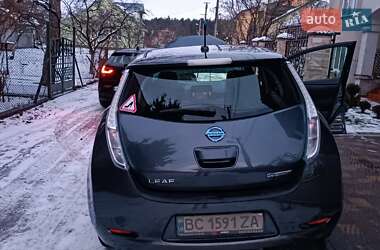 Хэтчбек Nissan Leaf 2013 в Львове