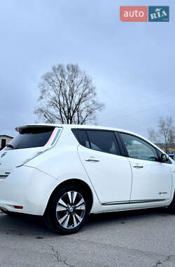 Хетчбек Nissan Leaf 2013 в Кременчуці