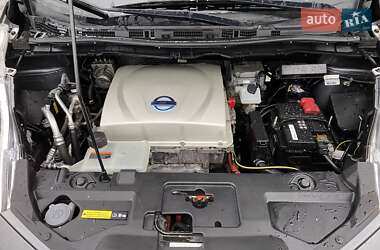 Хетчбек Nissan Leaf 2014 в Рівному