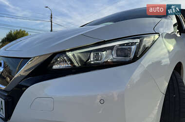 Хэтчбек Nissan Leaf 2020 в 