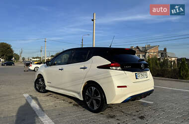 Хэтчбек Nissan Leaf 2020 в 