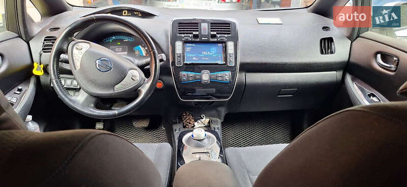 Nissan Leaf 2014