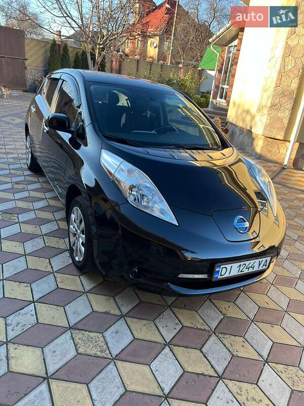 Хетчбек Nissan Leaf 2014 в Кременчуці