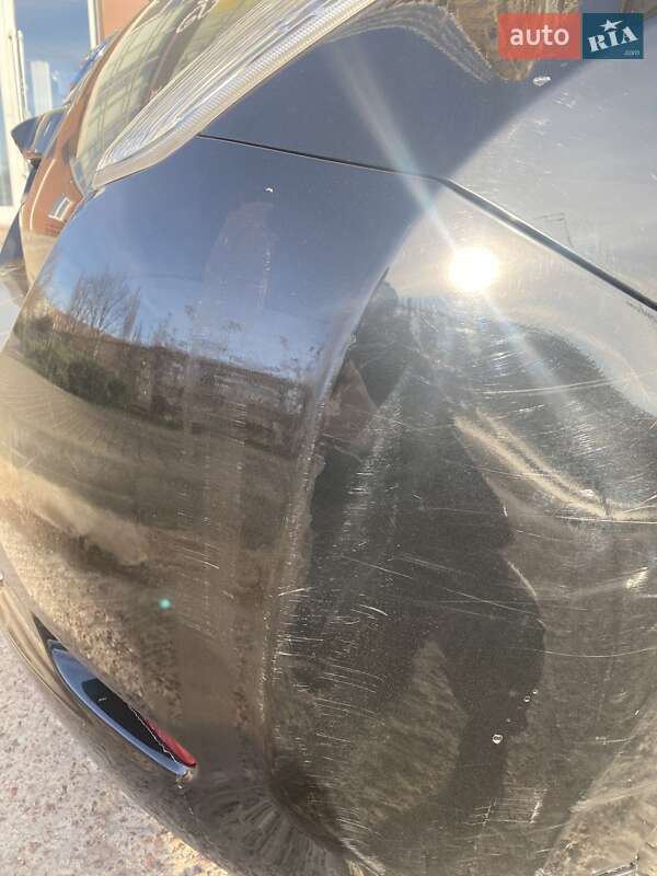 Хэтчбек Nissan Leaf 2014 в Киеве