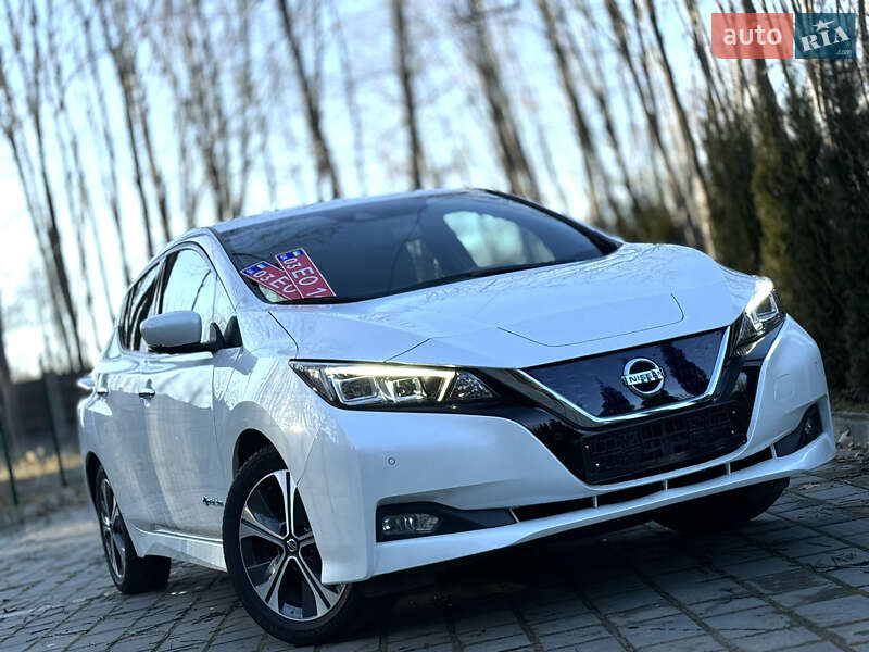 Хэтчбек Nissan Leaf 2019 в Дрогобыче