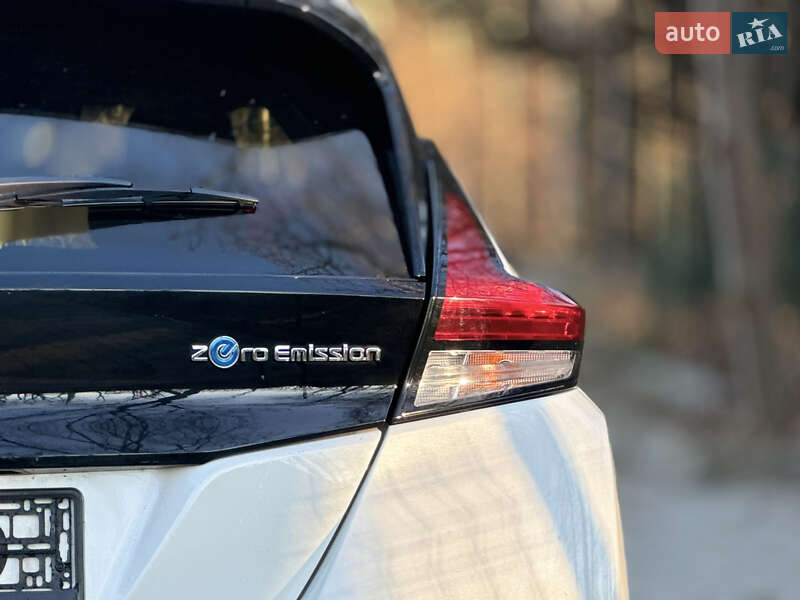 Хэтчбек Nissan Leaf 2019 в Дрогобыче