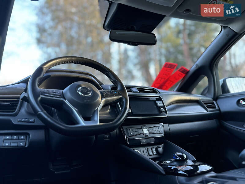 Хэтчбек Nissan Leaf 2019 в Дрогобыче