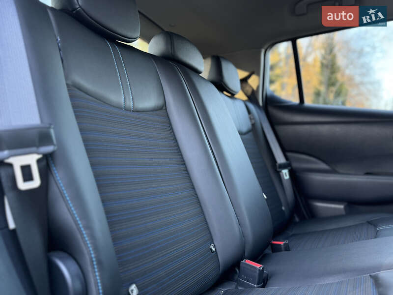 Хэтчбек Nissan Leaf 2019 в Дрогобыче