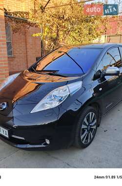 Хетчбек Nissan Leaf 2014 в Запоріжжі