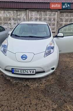 Хетчбек Nissan Leaf 2011 в Подільську