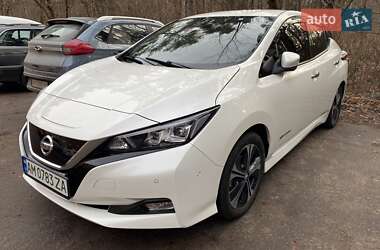 Хетчбек Nissan Leaf 2017 в Житомирі