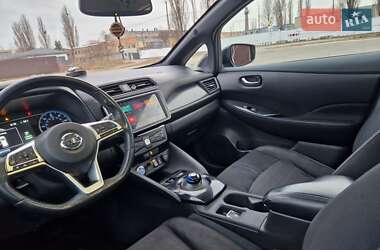 Хетчбек Nissan Leaf 2018 в 