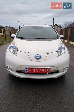 Хетчбек Nissan Leaf 2015 в Луцьку