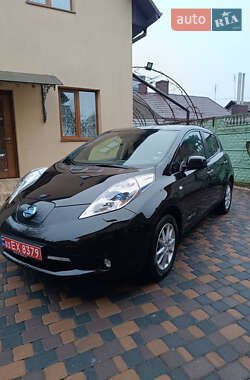 Хетчбек Nissan Leaf 2015 в Первомайську