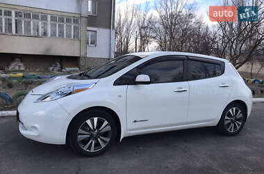 Хетчбек Nissan Leaf 2016 в Білгороді-Дністровському