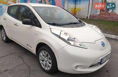 Хэтчбек Nissan Leaf 2013 в Кременчуге